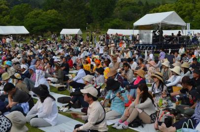 ムジークプラッツ2018 in 春日野園地 OKINAWA × NARA 〜沖縄の音楽と笑い 命のお祝いフェスト 三線DAYのハイライト画像