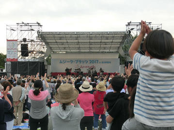 ムジークプラッツ2017 in 春日野園地 OKINAWA × NARA 〜沖縄の音楽と芸能 命のお祝いフェスト 三線DAYのハイライト画像