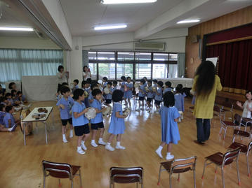 アウトリーチ / 奈良カトリック幼稚園 / 田島隆（タンバリン）のハイライト画像