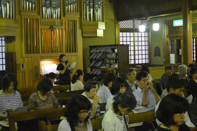 奈良基督教会 教会内 / 久保田 真矢のハイライト画像