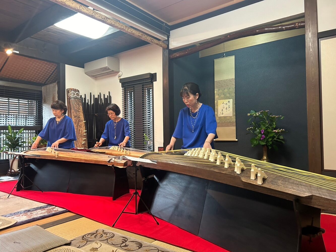 今井六斎市「箏のしらべ」