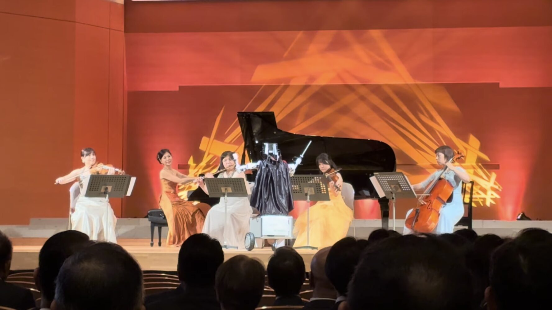 ロボット指揮者との共演