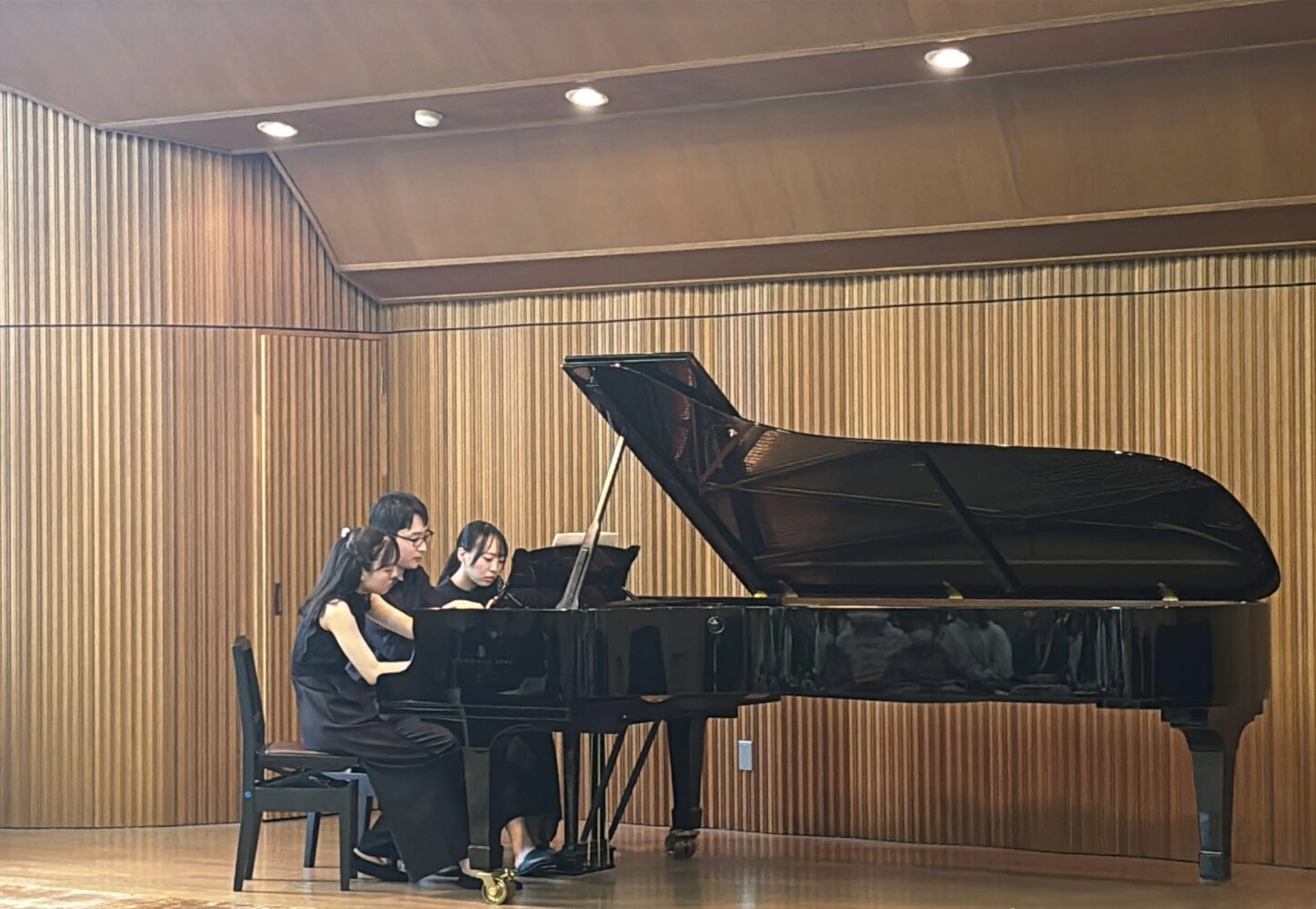 音楽科スタインウェイピアノ試弾会＆ミニコンサート♪